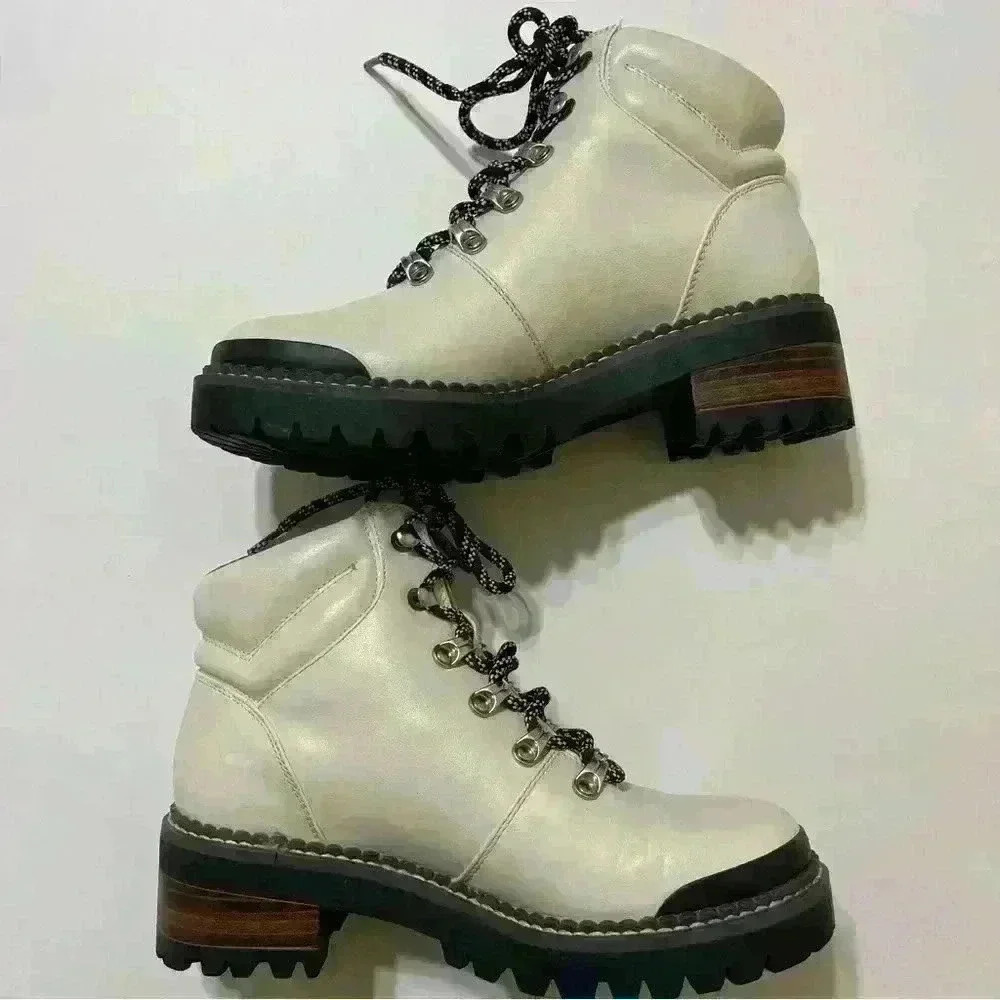 Universal Thread Womens Hiking Boots White Ankle Lace Up Size 6 outdoor travel - Picture 8 of 14